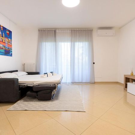 Boscoincitta Apt With Garage And Whirlpool Tub Bari Exterior foto